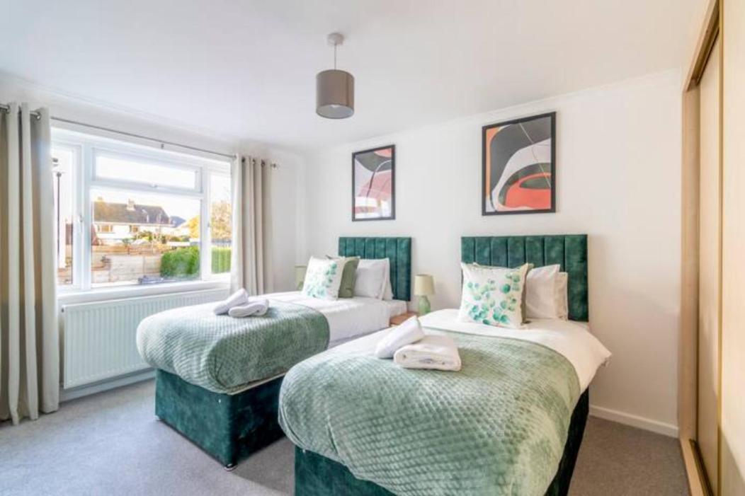 Large Sea View 2 Bedroom Sleeps 6 - Free Parking Bournemouth Ngoại thất bức ảnh